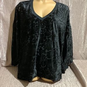 Roaman's Top Blouse Black Velvet Floral Details Size 28W Lining 3/4 Sleeves
